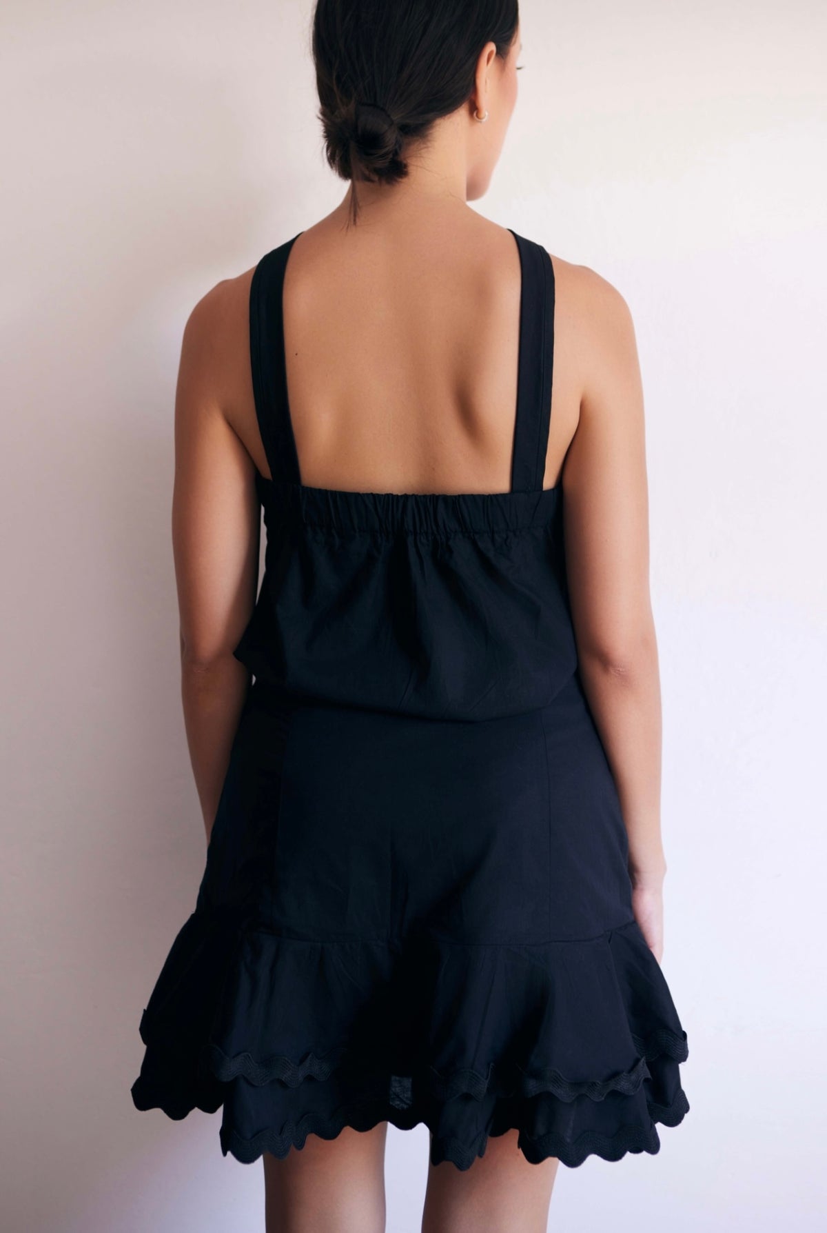 NIKA TOP