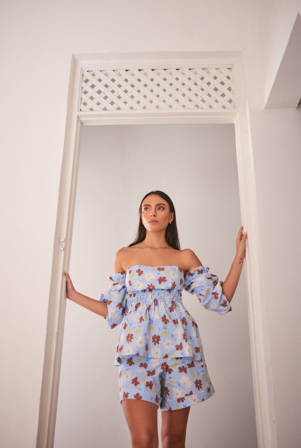 NINA SET IN FLOWERS