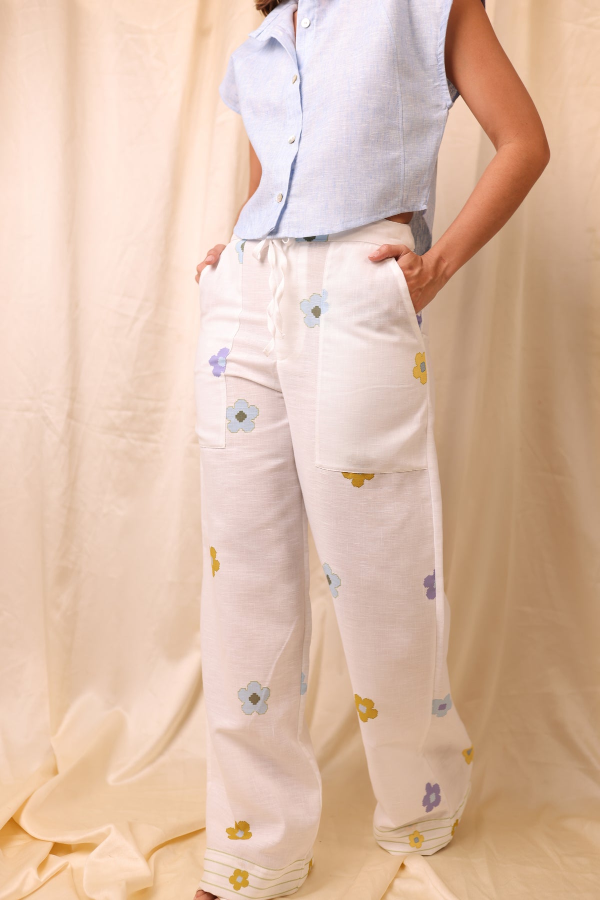 BRUNA PANT IN FLOWERS