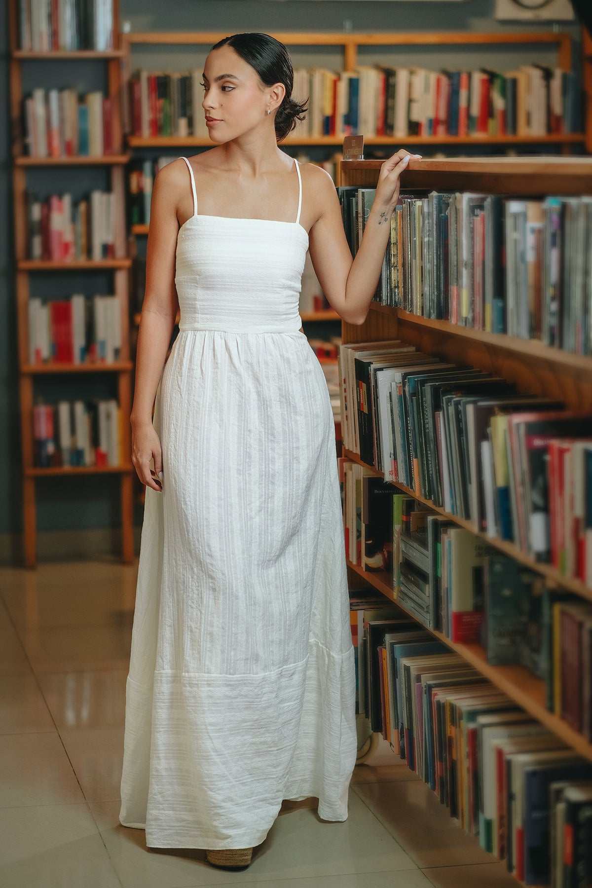 INSTINTO DRESS IN IVORY